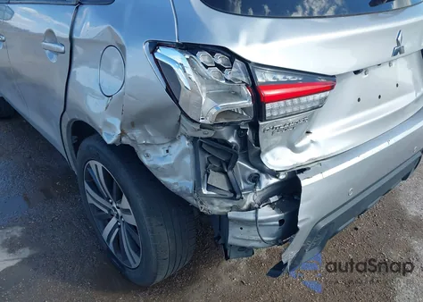 2020 Mitsubishi Outlander Sport 2.0 Es z USA, uszkodzony, nr VIN JA4AP3AU8LU017896